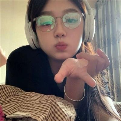 乔省长和他的女儿们 封面